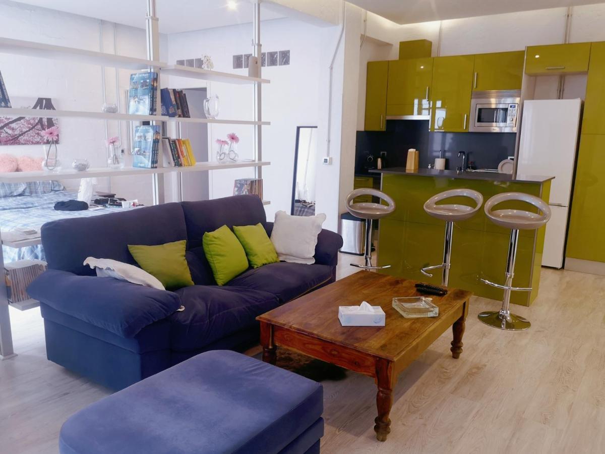 Apartamento Rosa Puerta Del Sol Lägenhet Madrid Exteriör bild